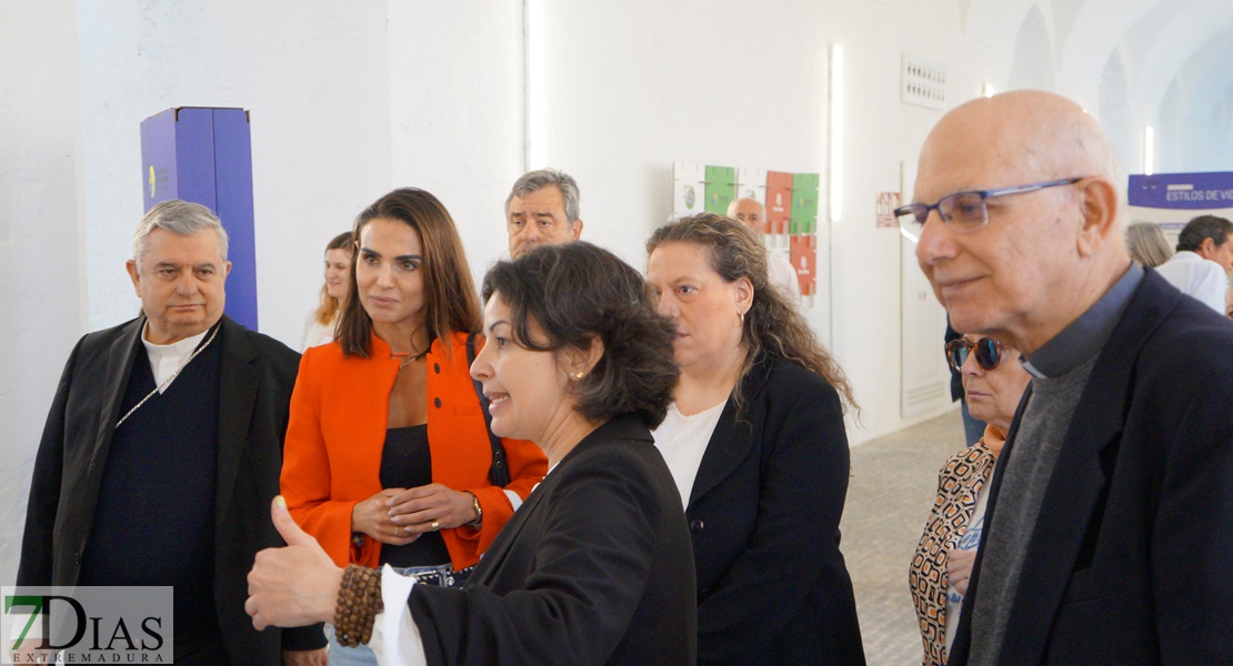 El Hospital Centro Vivo acoge la exposición ‘Los Cuidados Nos Sostienen. Abraza la ecología integral’