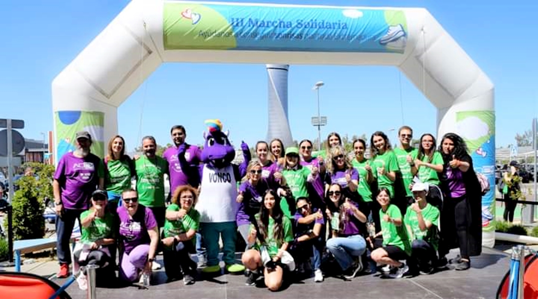 IV marcha solidaria en Badajoz en favor de AOEX