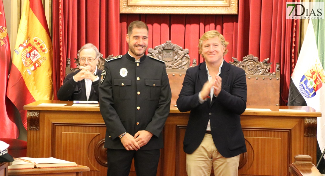 Ocho nuevos agentes se incorporan al cuerpo de Policía Local de Badajoz