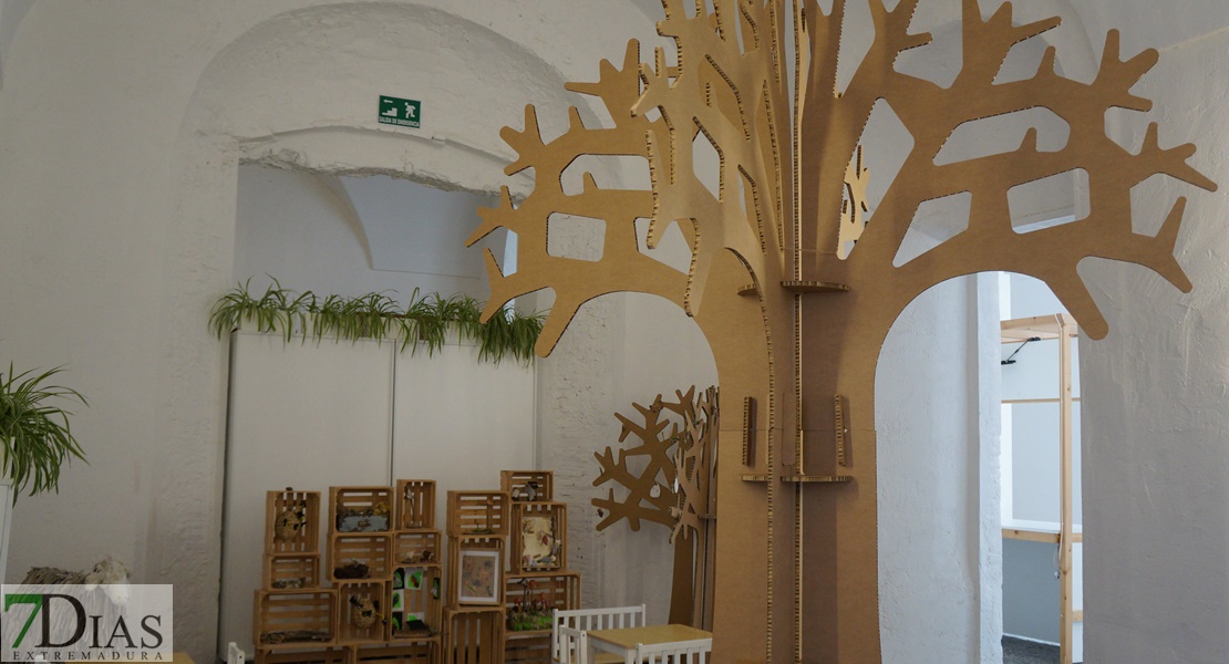 El Hospital Centro Vivo acoge la exposición ‘Los Cuidados Nos Sostienen. Abraza la ecología integral’