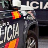 Un hombre se precipita al río Guadiana desde el puente de la Autonomía