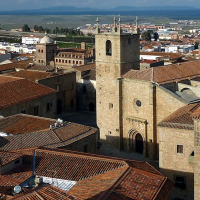 El Ayto. de Cáceres anulará muchas de las multas impuestas en el Casco Antiguo