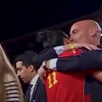 Luis Rubiales irá a juicio por su beso a Jennifer Hermoso