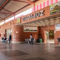 Sanciones en Extremadura para usuarios que reserven un billete y no realicen el viaje