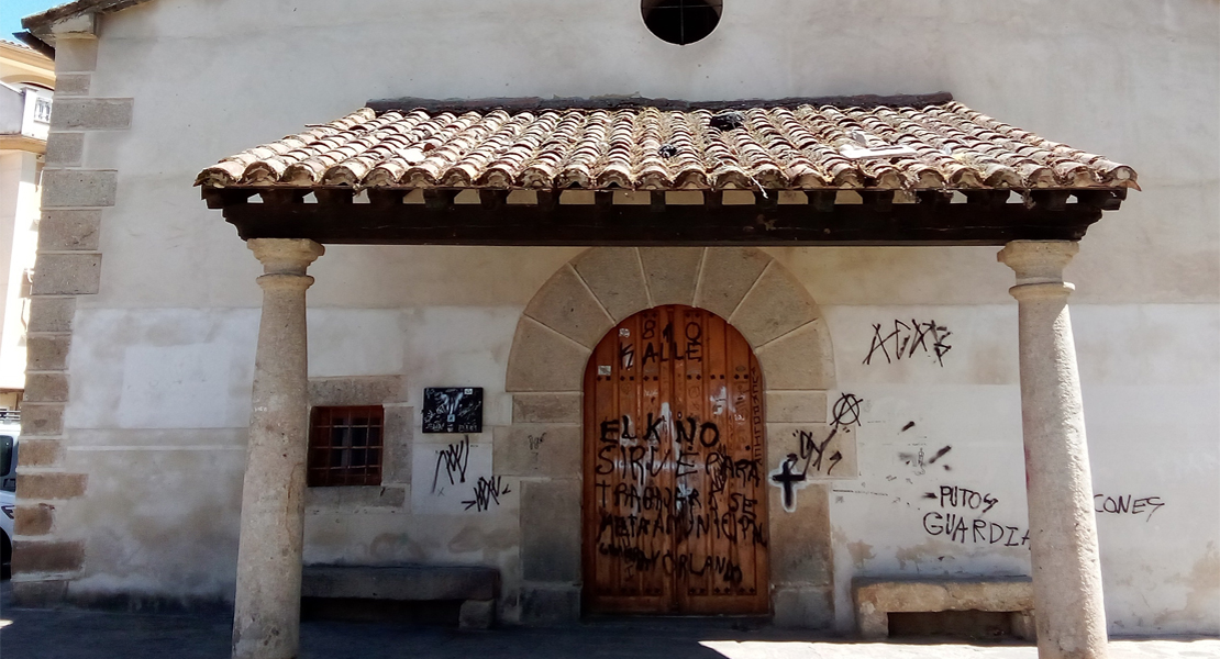 El vandalismo está destrozando una histórica ermita extremeña