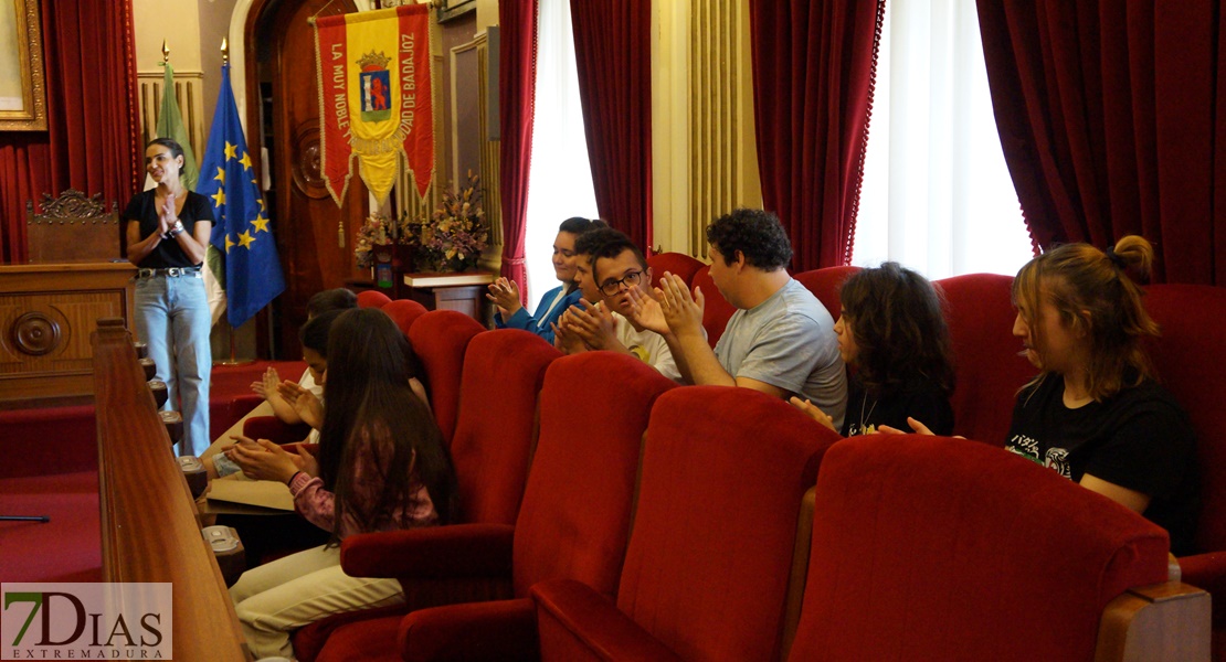 Entregados los premios del Concurso 'Por un Mundo Igualitario, diseña tu camiseta’ en Badajoz