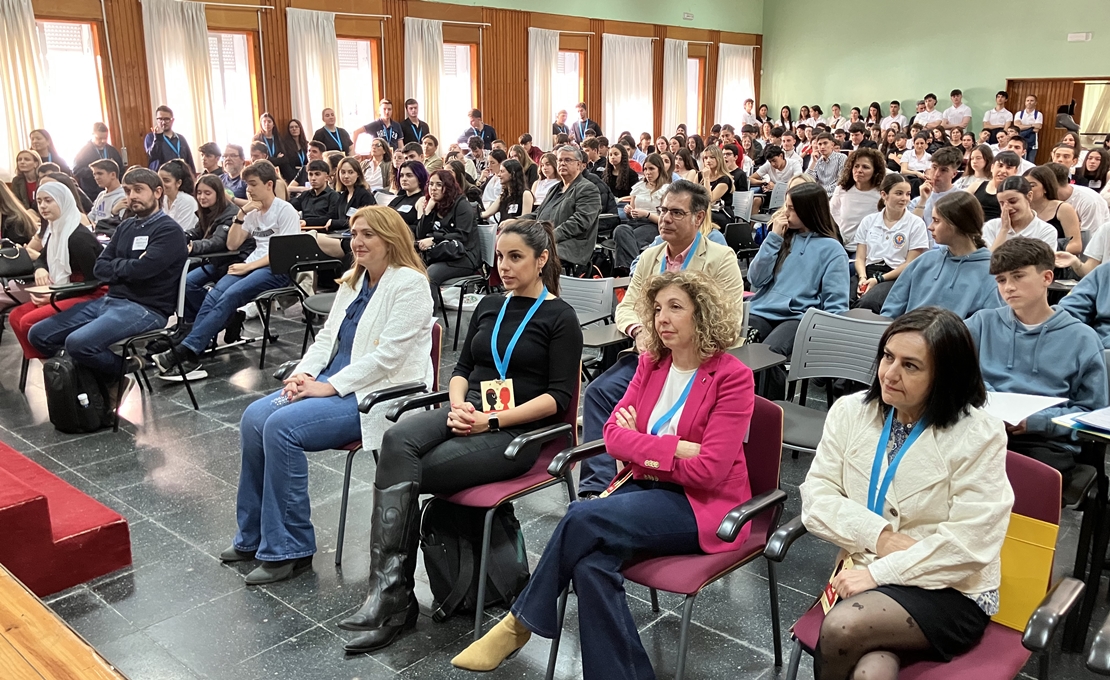 Siete centros educativos se disputan la final del III Concurso de Debate en Extremadura