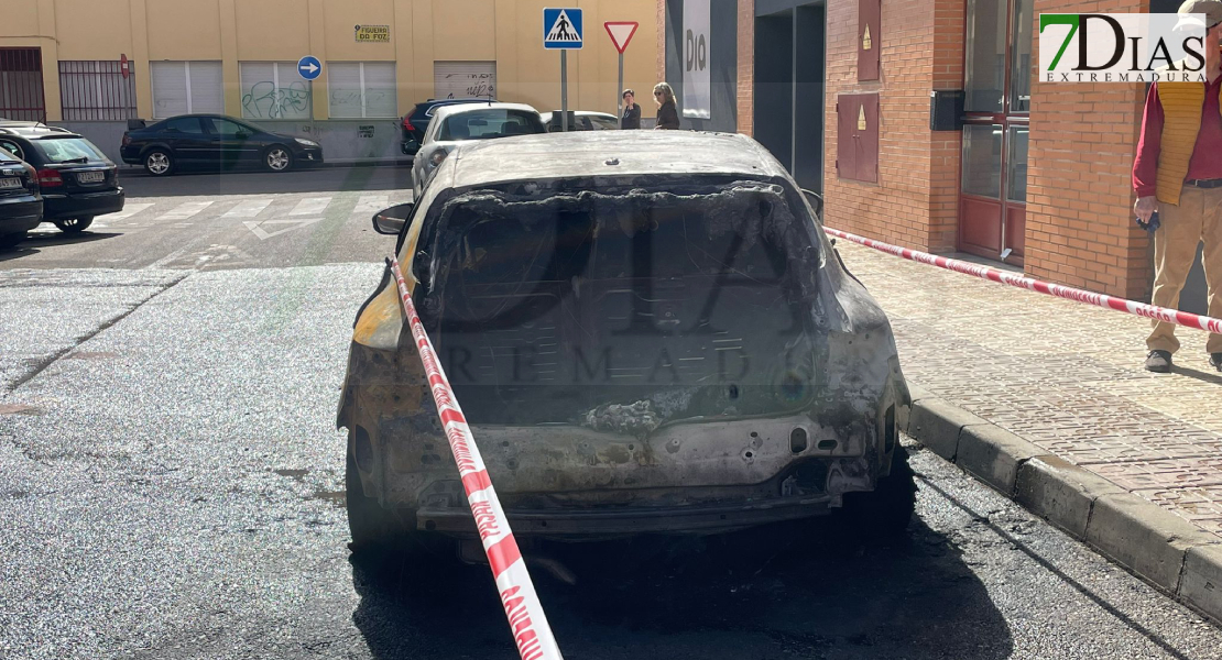 Un incendio a pleno día alerta a los vecinos de San Fernando
