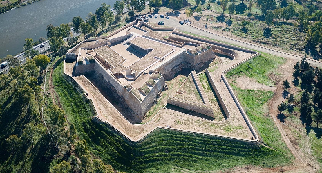 Esperan que "el intento de dar uso hostelero al Fuerte de San Cristóbal" en Badajoz "sea verdad"