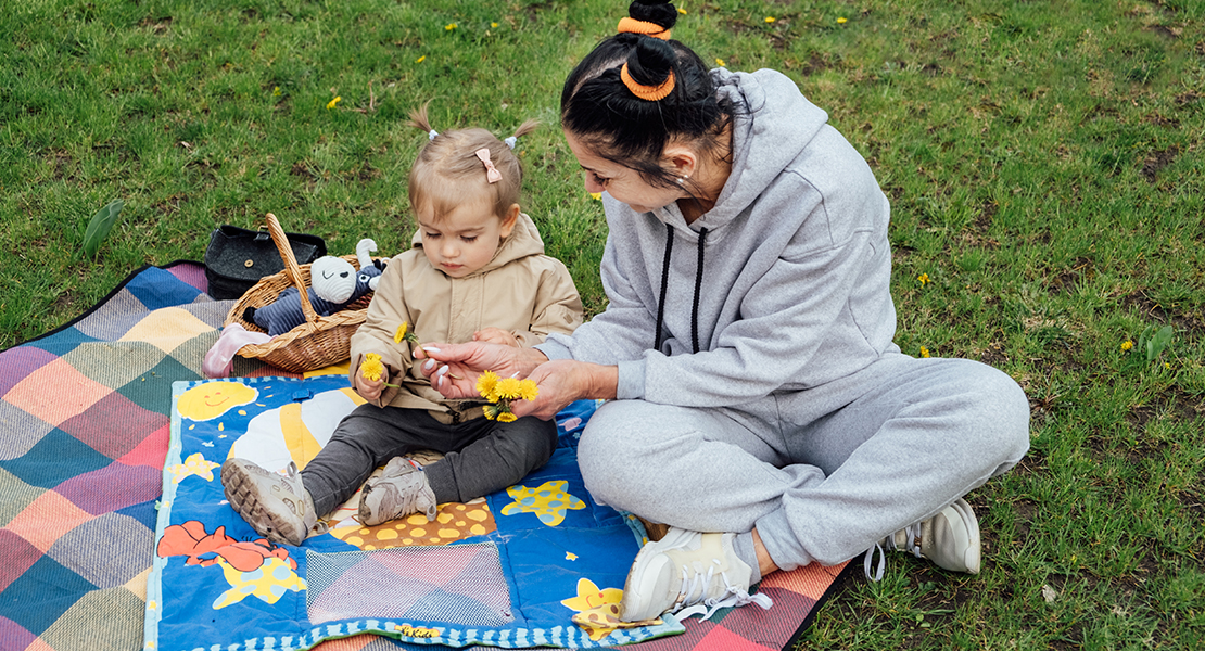 Ayudas para contratar cuidadores de niños y personas con discapacidad en Extremadura