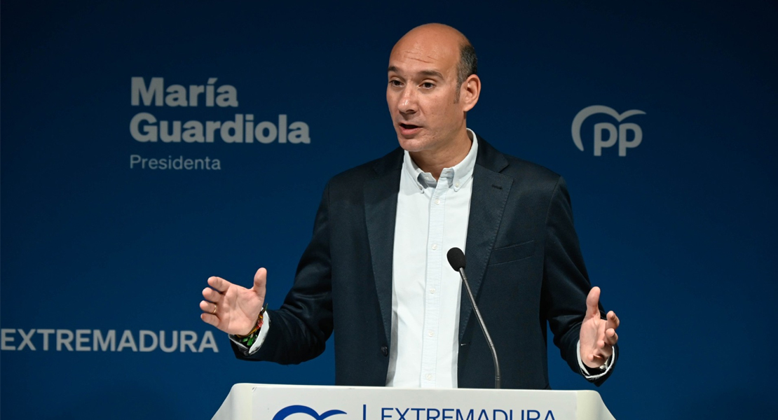 El PP achucha al PSOE de Extremadura por las dudas sobre el hermano de Pedro Sánchez