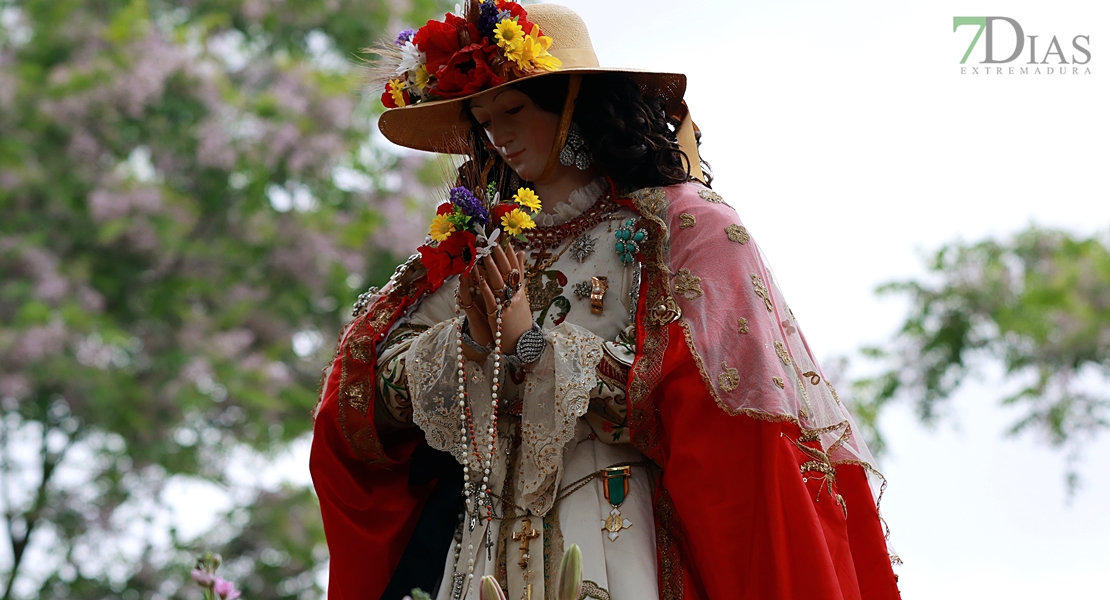 Festividad y folclore acompañan un año más a la Virgen de Bótoa