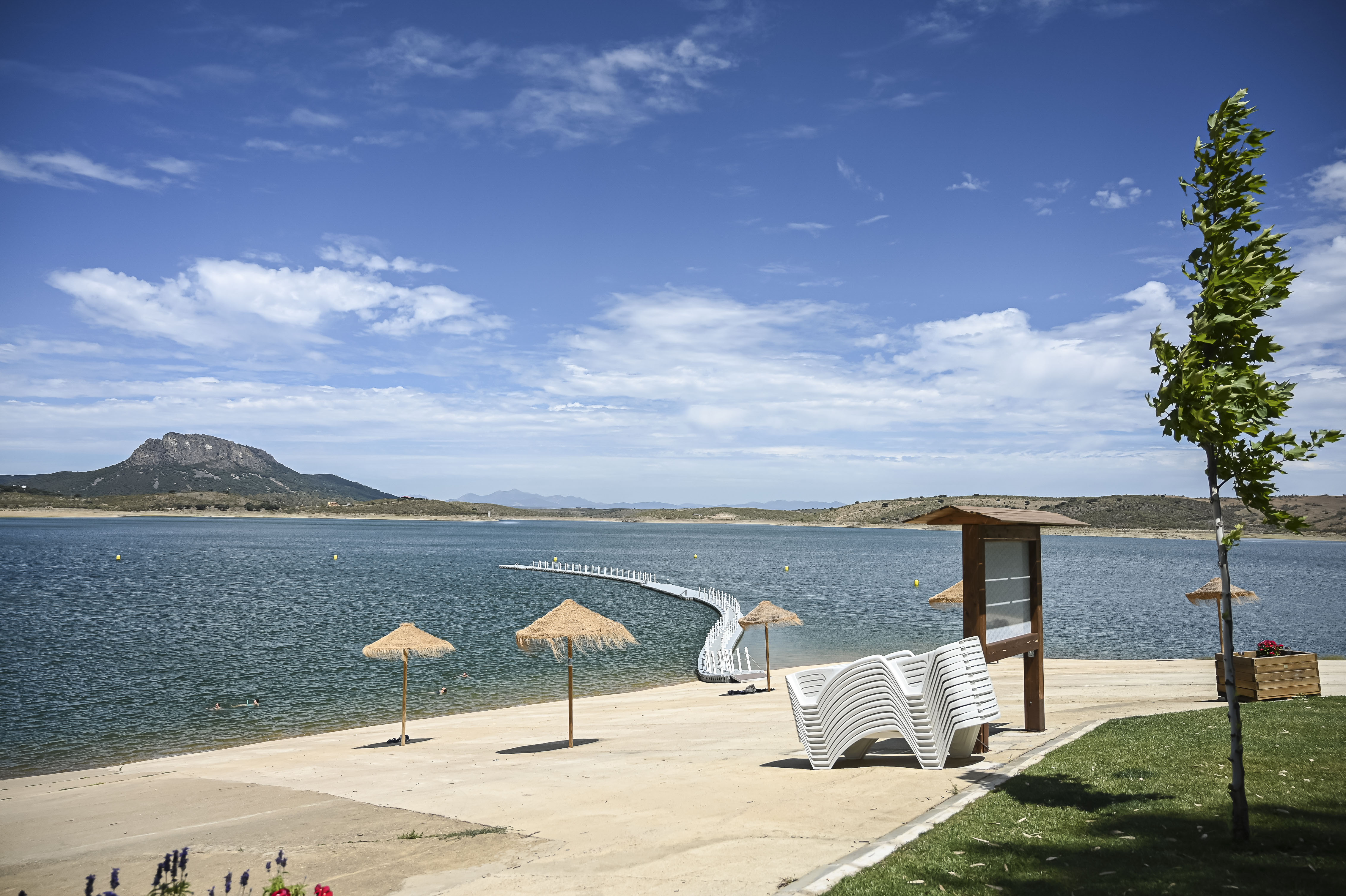 Extremadura es líder un año más en playas de interior: estas son las que tienen Bandera Azul