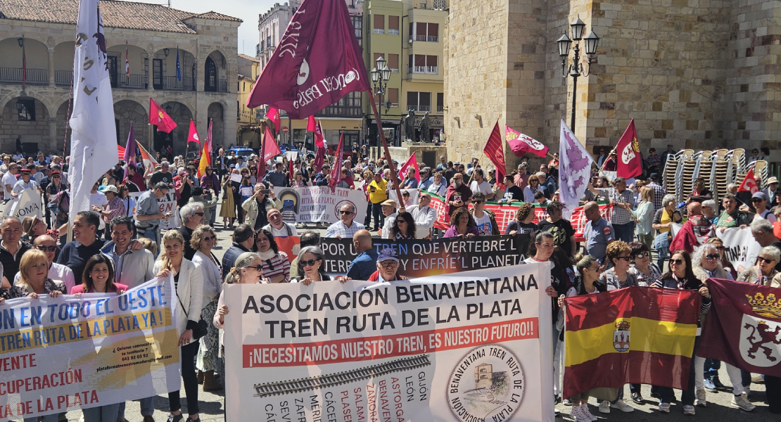 La manifestación por el corredor de la Ruta de la Plata solicita saldar una deuda histórica con Extremadura