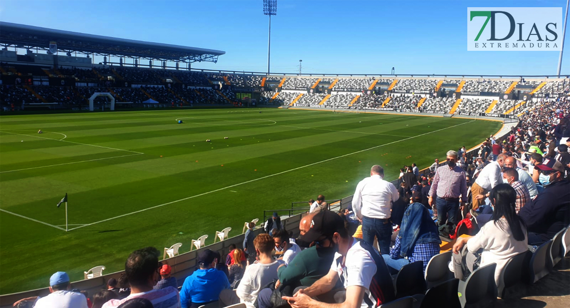 El CD Badajoz cierra la temporada perdiendo en el Nuevo Vivero