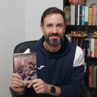 El pacense Luis Alberto Illán presenta ‘Chapié’, el diario de un voluntario en Bolivia