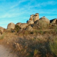 Exigen más limpieza en Los Barruecos, el rincón de Extremadura donde se grabó Juego de Tronos