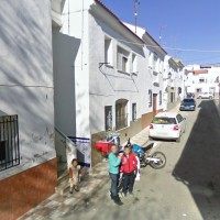 Buscan al hombre atrincherado tras entrar en la casa y no localizarlo