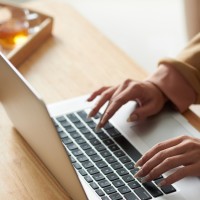 El SEPE ofrece un curso gratuito con sólo dos requisitos: puedes conseguir empleo con un sueldo de 4.000 euros