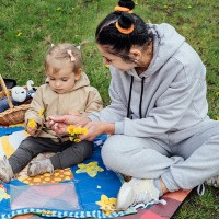 Ayudas para contratar cuidadores de niños y personas con discapacidad en Extremadura