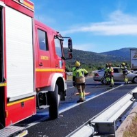 Una intensa tormenta de agua y granizo provoca cuatro accidentes en la A-66