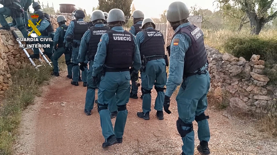 Detenido por explotar sexualmente a una menor durante años