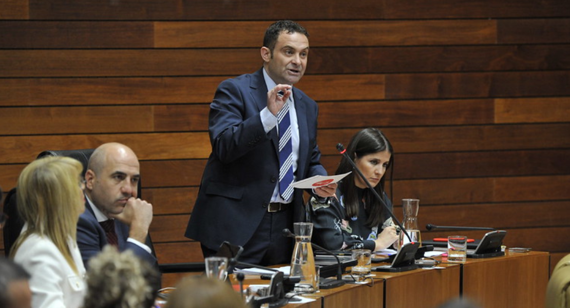 PSOE: "El PP ha privilegiado a los que ya eran privilegiados" en Extremadura