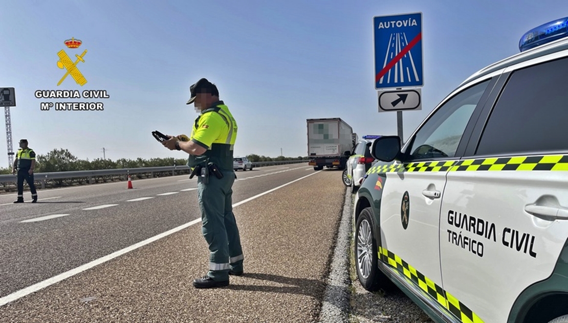 Investigan a un camionero por conducir borracho en la A-66: se negó hacer la prueba
