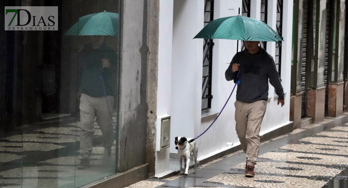 El 112 amplía la alerta por lluvias en Extremadura