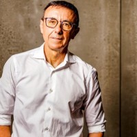 El extremeño José Hidalgo, reelegido presidente de la Federación Española de Triatlón