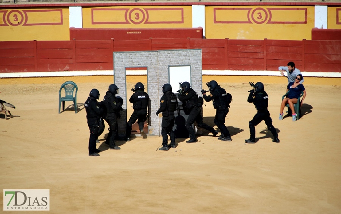 La Policía Nacional ofrece jornadas de puertas abiertas y exhibiciones esta semana