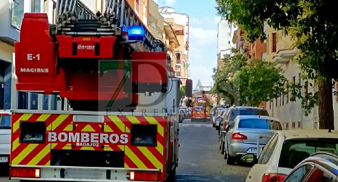 Se incendia una vivienda en el barrio pacense de Pardaleras