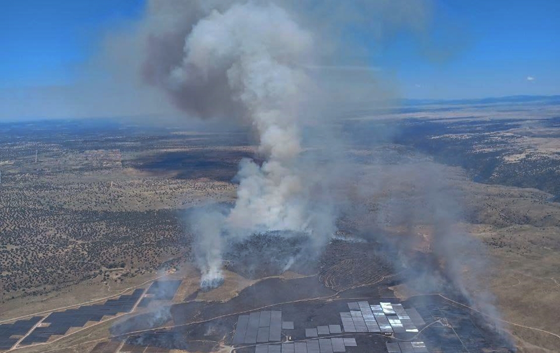 El incendio originado en Talaván se extiende hasta Monroy