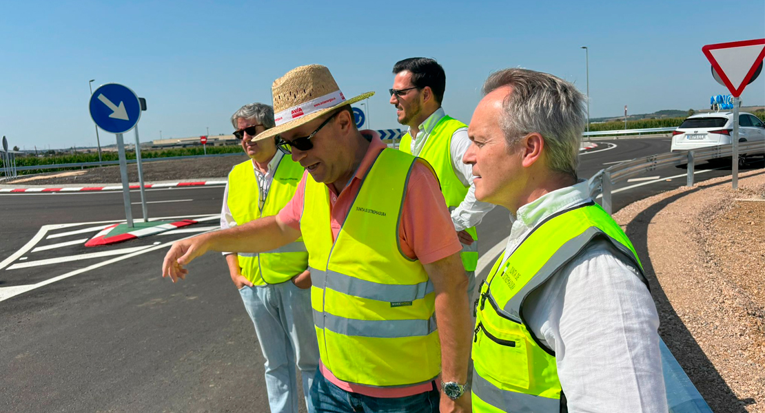 Abierto al tráfico un tramo de la nueva carretera al aeropuerto de Badajoz