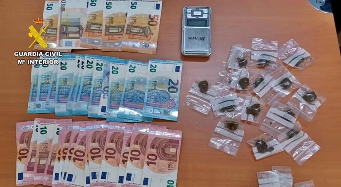 Desmantelan un punto de venta de droga en una vivienda de una localidad extremeña