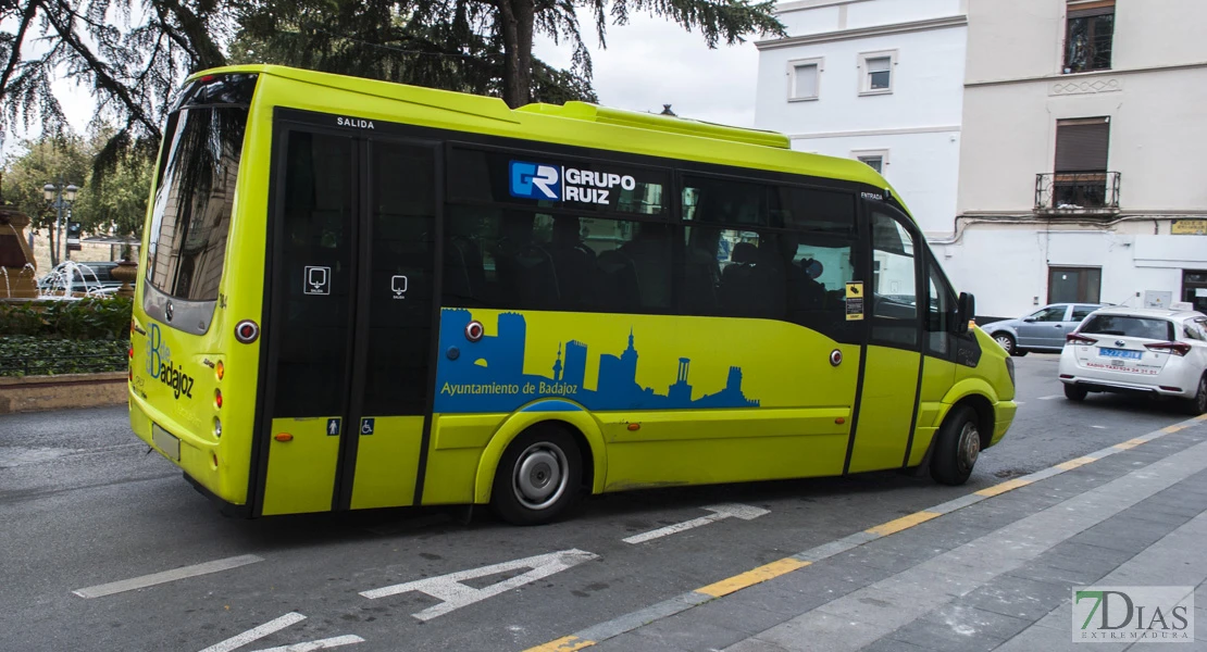 El autobús urbano del Casco Antiguo de Badajoz recupera su recorrido habitual