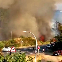 El INFOEX lucha contra un incendio forestal en Perales del Puerto (CC)