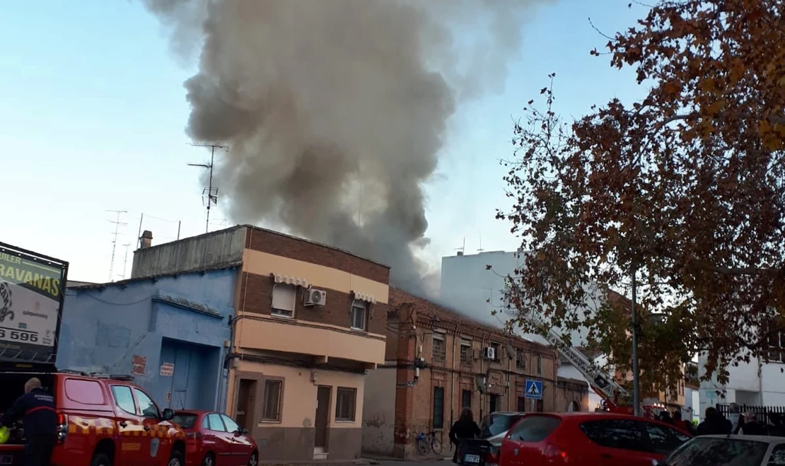 Varios afectados, entre ellos menores, tras declararse un incendio en Navalmoral de la Mata