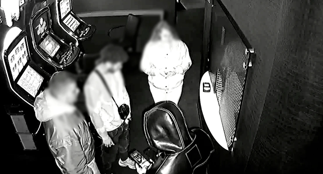 Ocho detenidos por retener a una persona durante cinco horas para desvalijarla