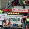 Grave accidente en la A-5: atrapado tras perder el control con una grúa