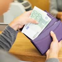 Si eres cliente de este banco y recibes un mensaje extraño, no piques, es una estafa