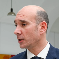 Elogian que Guardiola "siga bajando los impuestos a los extremeños"