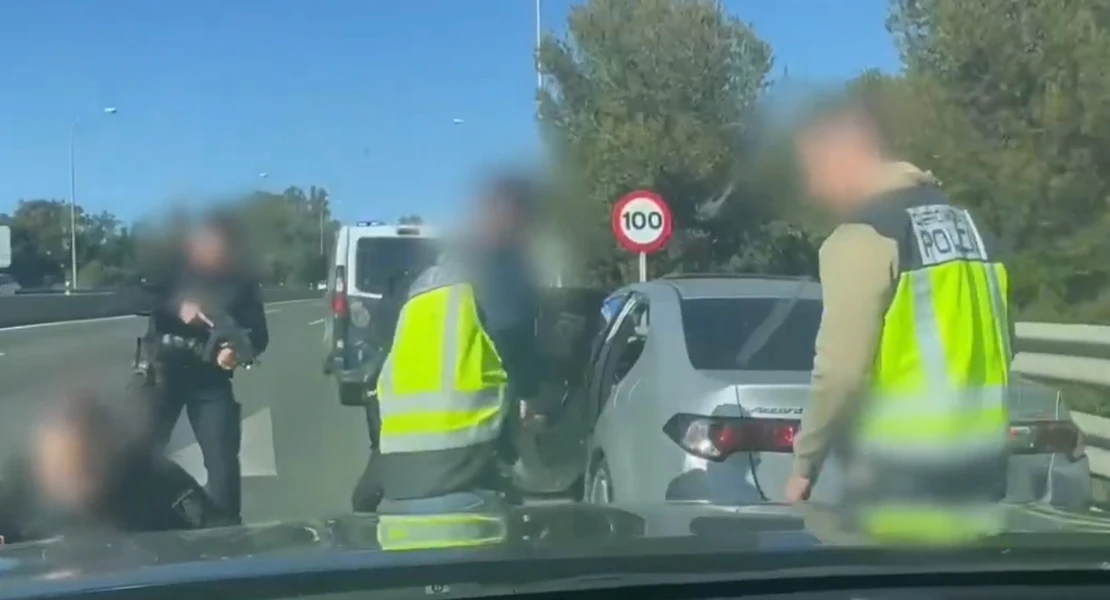 Una fotografía de un volante lo libra de un secuestro en España