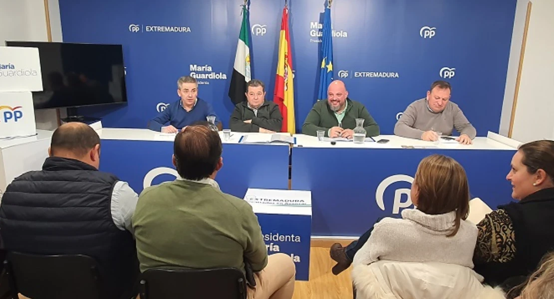 El PP de Badajoz abrirá las reuniones de las Juntas Comarcales a la ciudadanía