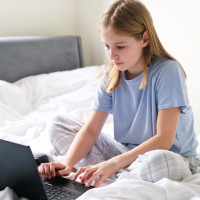 Aprueban directrices para la verificación de edad en Internet