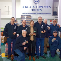 Mercadona hace entrega de 3.000 kilos de alimentos gracias a la solidaridad de sus clientes