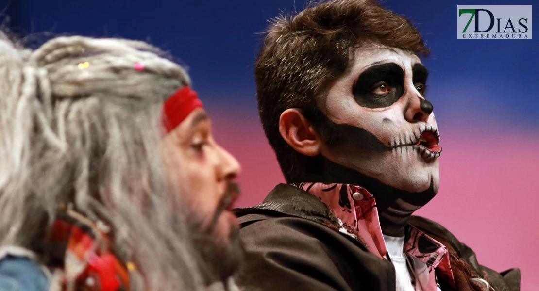 Actuación y entrevista de la murga Yo No Salgo en preliminares del COMBA 2025