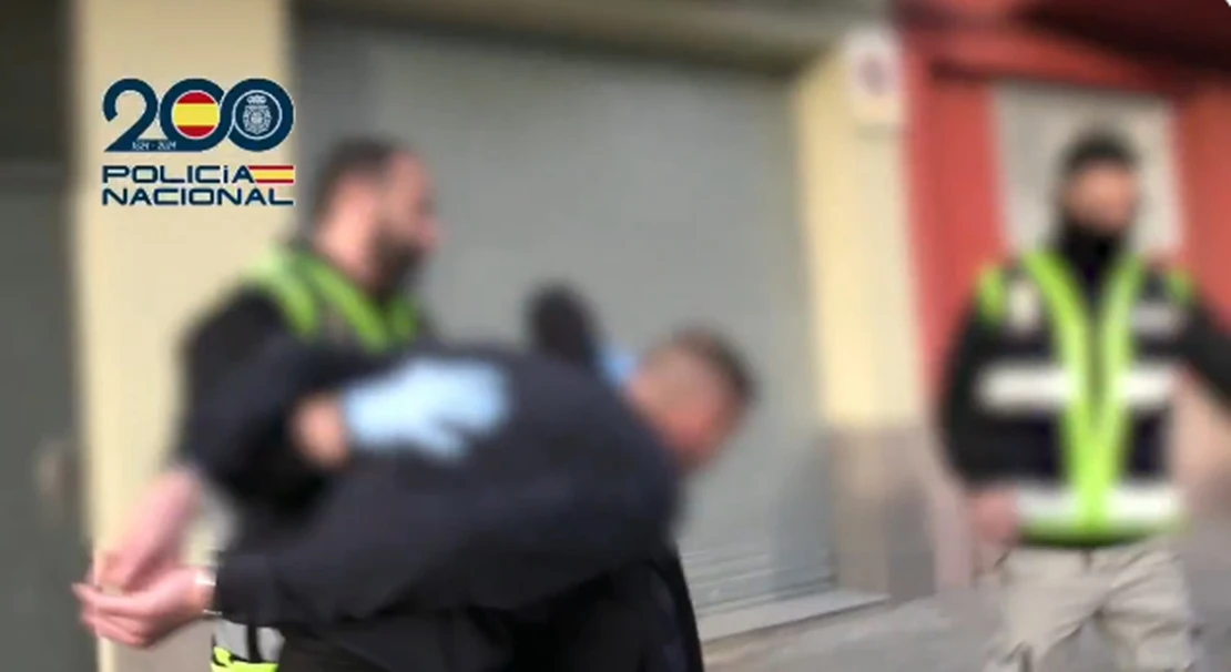 La Policía Nacional detiene a un fugitivo: se enfrenta a 20 años de cárcel
