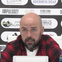 Luis Oliver dimite como entrenador del CD Badajoz