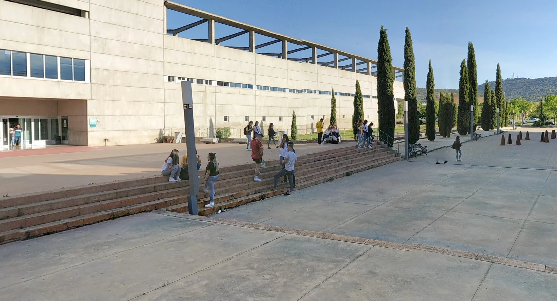 La Junta rehabilita más de 50 pisos universitarios en el campus de Cáceres